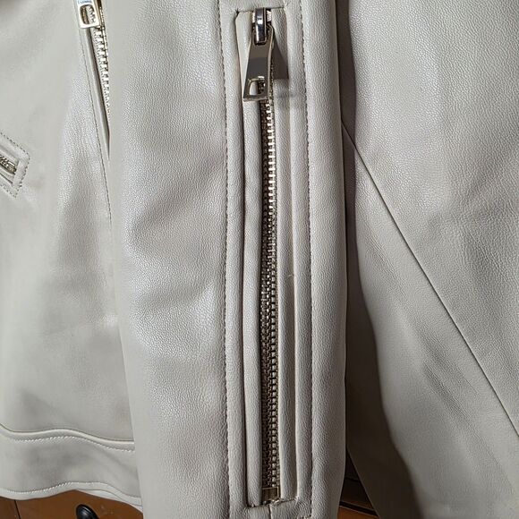 NWT Faux Leather Zip Up Moto Jacket Size Xl Cream Gold Biker Streetwear - Picture 10 of 14